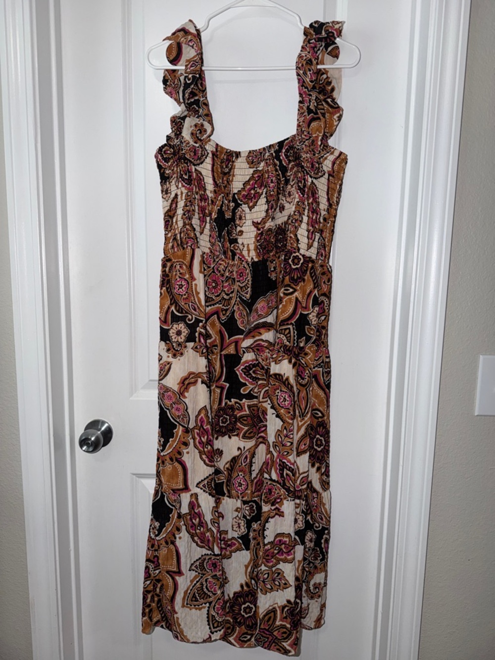 Vince Camuto Paisley Maxi Dress in Black, Tan & Pink